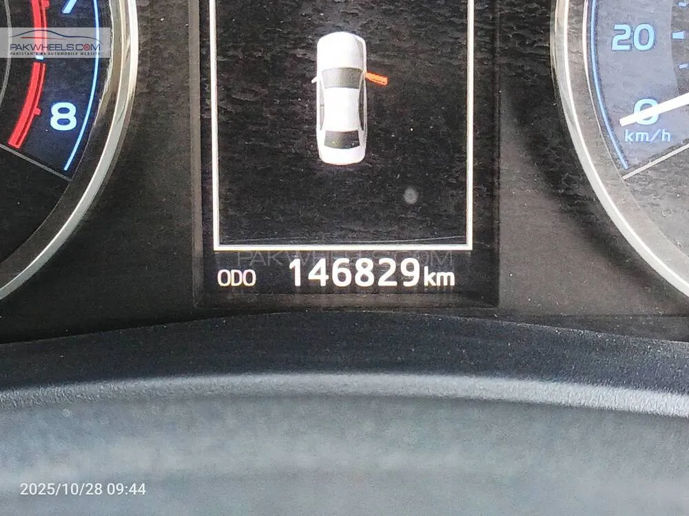 Toyota Corolla 2018 for Sale in Karachi Toyota Corolla 2018 for Sale in Karachi Image-9