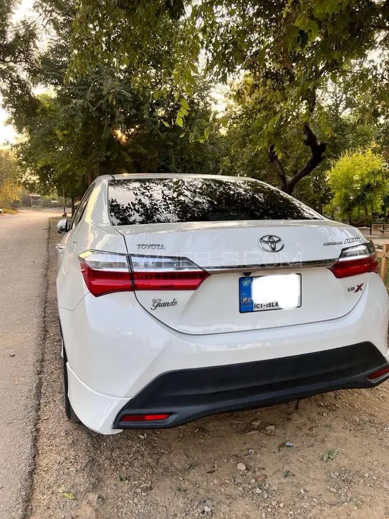 Toyota Corolla 2021 for Sale in Islamabad Image-1