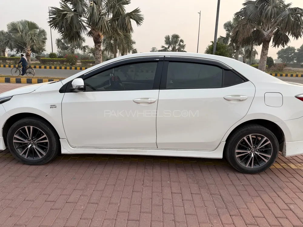 Toyota Corolla 2022 for Sale in Multan Toyota Corolla 2022 for Sale in Multan Image-8