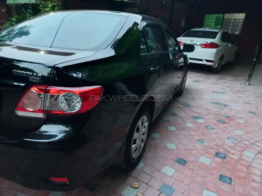 Toyota Corolla 2011 for Sale in Lahore Toyota Corolla 2011 for Sale in Lahore Image-2