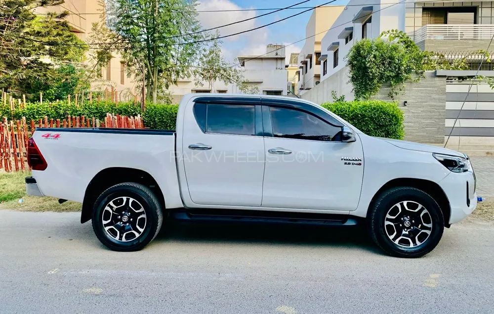 Toyota Hilux 2021 for Sale in Multan Toyota Hilux 2021 for Sale in Multan Image-4
