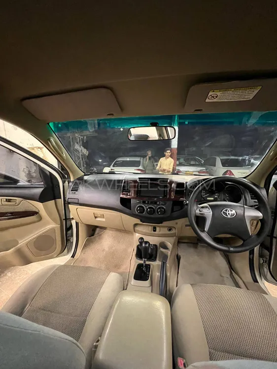 Toyota Hilux 2014 for Sale in Islamabad Toyota Hilux 2014 for Sale in Islamabad Image-15