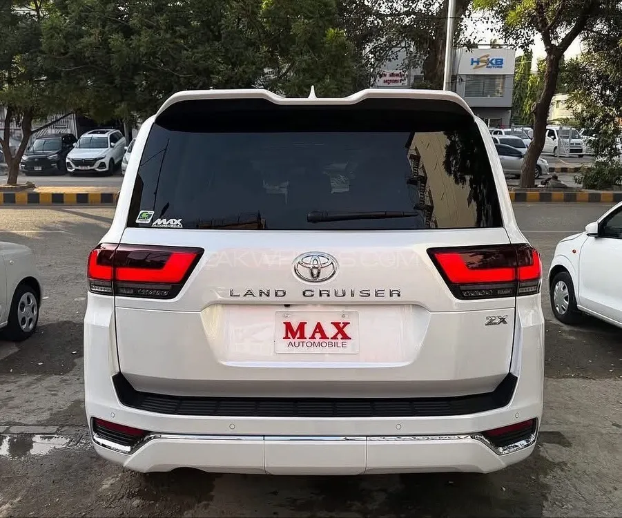 Toyota Land Cruiser 2021 for Sale in Karachi Toyota Land Cruiser 2021 for Sale in Karachi Image-9