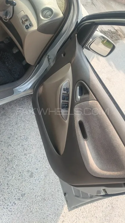 Toyota Platz 2003 for Sale in Peshawar Toyota Platz 2003 for Sale in Peshawar Image-11