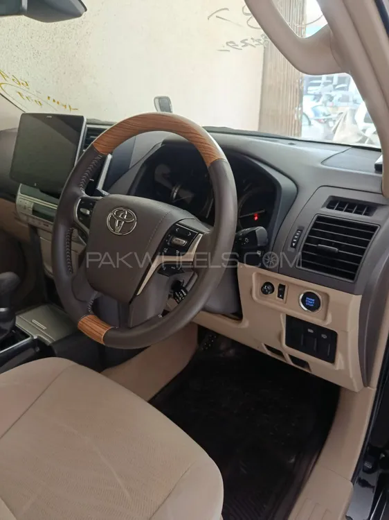 Toyota Prado 2020 for Sale in Karachi Toyota Prado 2020 for Sale in Karachi Image-7