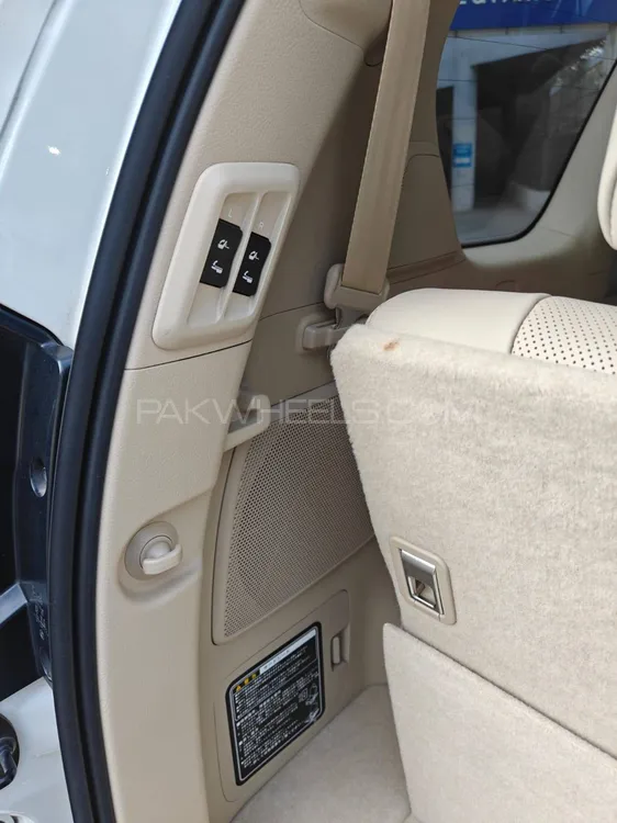 ٹویوٹا پراڈو 2020 for Sale in لاہور ٹویوٹا پراڈو 2020 for Sale in لاہور Image-9