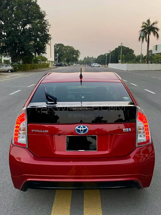 Toyota Prius 2013 for Sale in Islamabad Toyota Prius 2013 for Sale in Islamabad Image-8