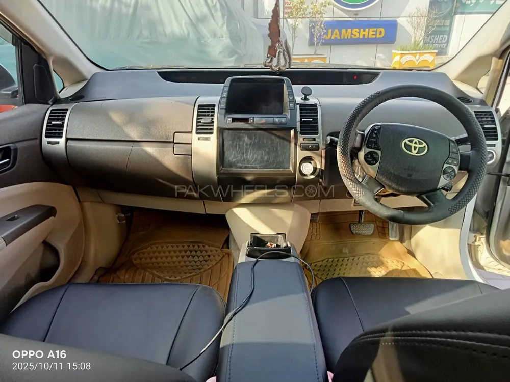 Toyota Prius 2008 for Sale in Lahore Toyota Prius 2008 for Sale in Lahore Image-8
