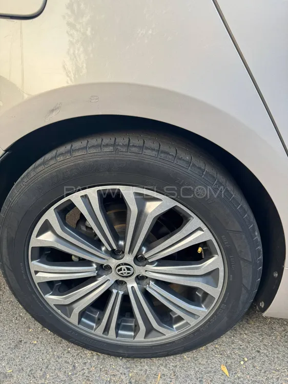 ٹویوٹا پریوس 2017 for Sale in لاہور ٹویوٹا پریوس 2017 for Sale in لاہور Image-11