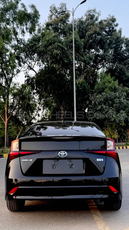 Toyota Prius 2021 for Sale in Lahore Toyota Prius 2021 for Sale in Lahore Image-2