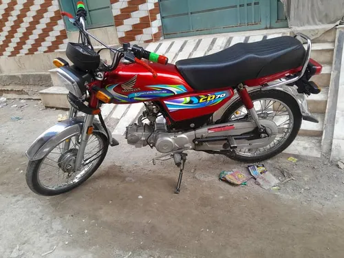 Honda CD 70 2024