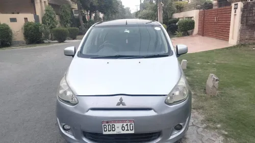 Mitsubishi Mirage 1.0 G 2012