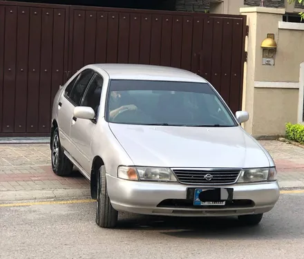 Nissan Sunny 1999