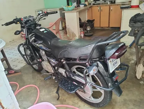 Suzuki GS 150 2020