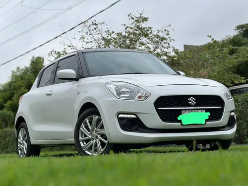 Suzuki Swift GL CVT 2022