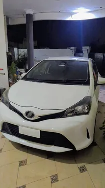 Toyota Vitz F 1.0 2015
