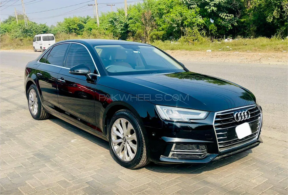 Audi A4 2019 for Sale in Islamabad Audi A4 2019 for Sale in Islamabad Image-7