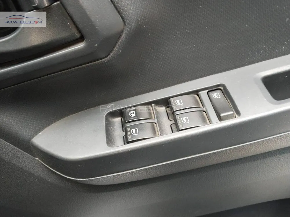 Daihatsu Mira 2018 for Sale in Lahore Daihatsu Mira 2018 for Sale in Lahore Image-12