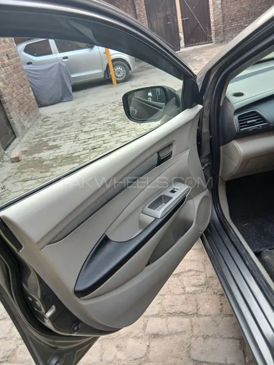 Honda City 2016 for Sale in Lahore Honda City 2016 for Sale in Lahore Image-8