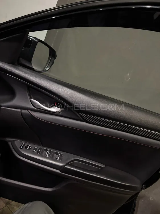 Honda Civic 2016 for Sale in Multan Honda Civic 2016 for Sale in Multan Image-4