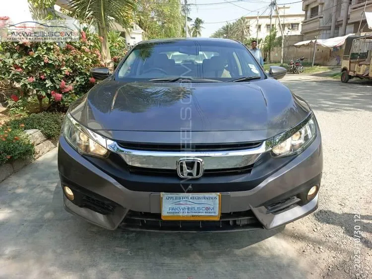 Honda Civic 2018 for Sale in Karachi Image-1