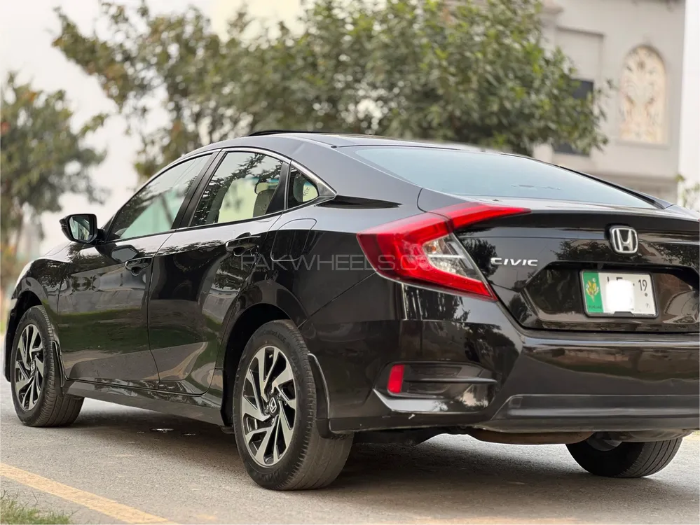 ہونڈا سوک 2018 for Sale in لاہور ہونڈا سوک 2018 for Sale in لاہور Image-6