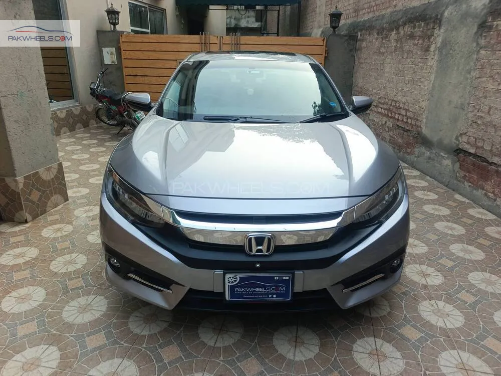 Honda Civic 2020 for Sale in Lahore Image-1