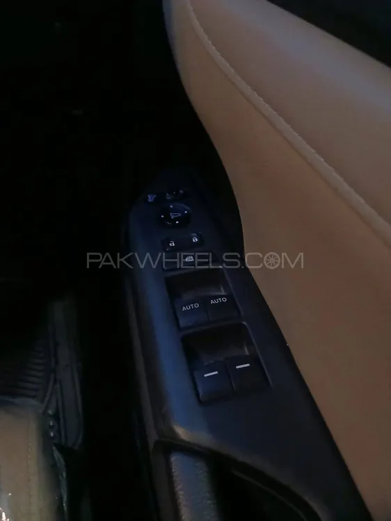 Honda Civic 2021 for Sale in Peshawar Honda Civic 2021 for Sale in Peshawar Image-8