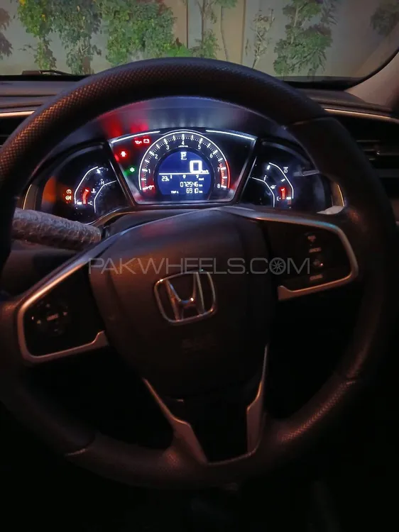 Honda Civic 2021 for Sale in Peshawar Honda Civic 2021 for Sale in Peshawar Image-6