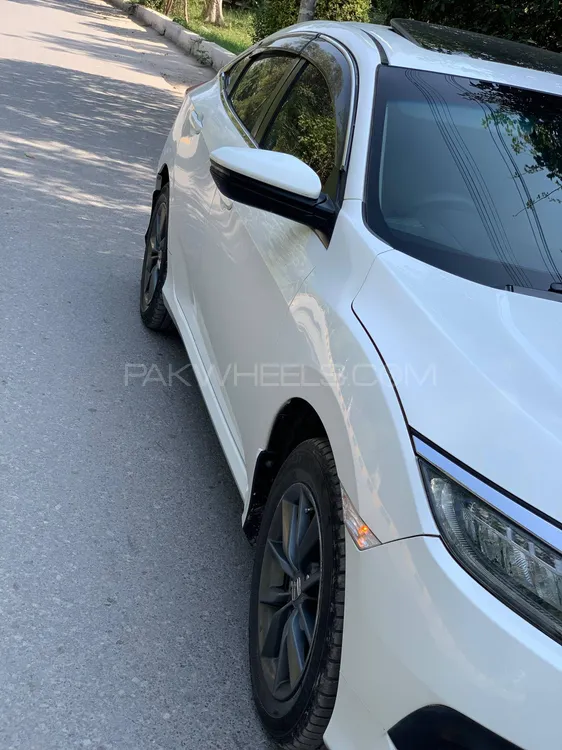Honda Civic 2021 for Sale in Peshawar Honda Civic 2021 for Sale in Peshawar Image-4