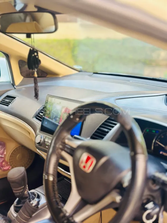 Honda Civic 2010 for Sale in Multan Honda Civic 2010 for Sale in Multan Image-6