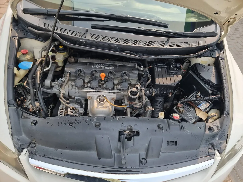 Honda Civic 2011 for Sale in Multan Honda Civic 2011 for Sale in Multan Image-4