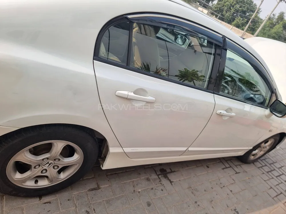 Honda Civic 2011 for Sale in Multan Honda Civic 2011 for Sale in Multan Image-15