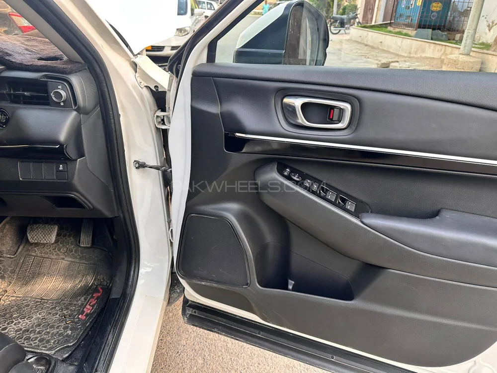 Honda HR-V 2023 for Sale in Karachi Honda HR-V 2023 for Sale in Karachi Image-18