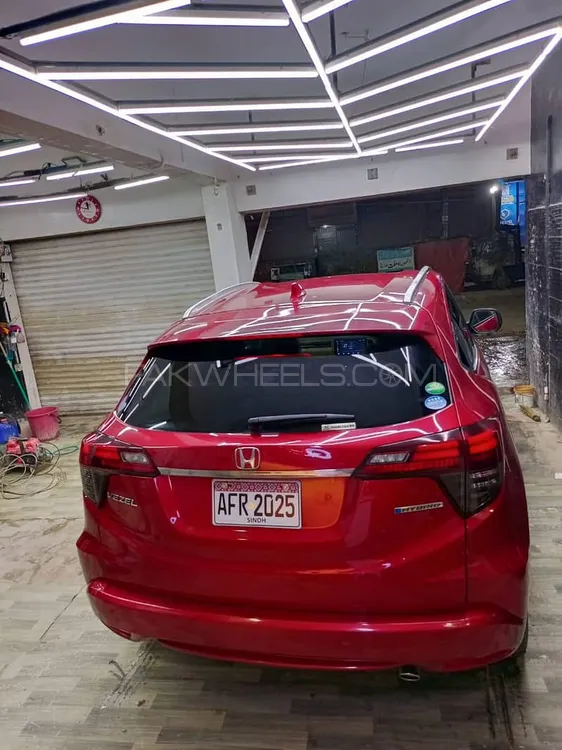 Honda Vezel 2018 for Sale in Karachi Honda Vezel 2018 for Sale in Karachi Image-9