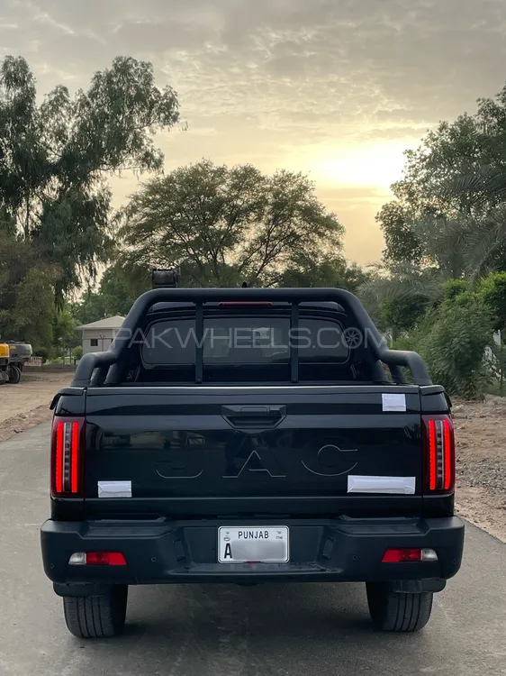 JAC T9 2025 for Sale in Rahim Yar Khan JAC T9 2025 for Sale in Rahim Yar Khan Image-4