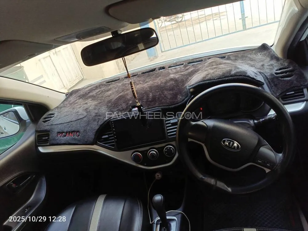 KIA Picanto 2023 for Sale in Multan KIA Picanto 2023 for Sale in Multan Image-10