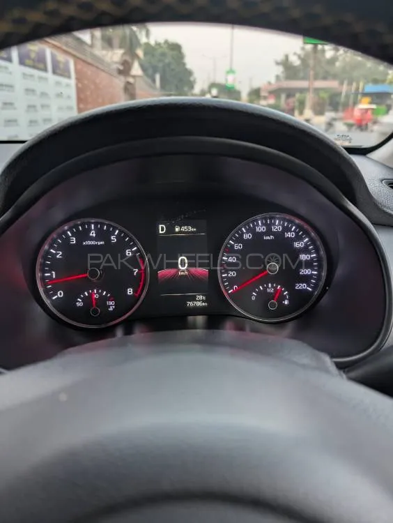 KIA Stonic 2022 for Sale in Lahore KIA Stonic 2022 for Sale in Lahore Image-8