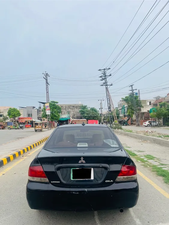 Mitsubishi Lancer 2005 for Sale in Lahore Mitsubishi Lancer 2005 for Sale in Lahore Image-4