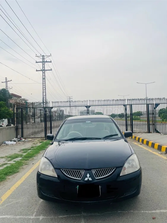 Mitsubishi Lancer 2005 for Sale in Lahore Mitsubishi Lancer 2005 for Sale in Lahore Image-8