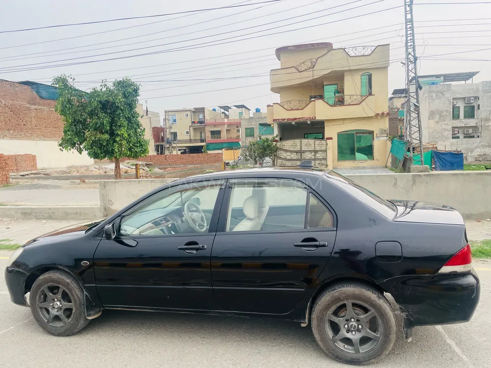 Mitsubishi Lancer 2005 for Sale in Lahore Mitsubishi Lancer 2005 for Sale in Lahore Image-7