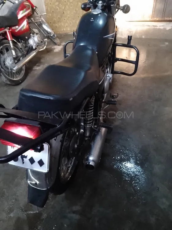 Suzuki GS 150 SE 2013 for Sale Suzuki GS 150 SE 2013 for Sale Image-5