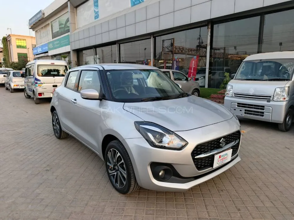 سوزوکی سوئفٹ 2025 for Sale in کراچی سوزوکی سوئفٹ 2025 for Sale in کراچی Image-2