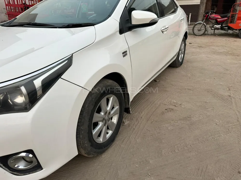 Toyota Corolla 2015 for Sale in Gujrat Toyota Corolla 2015 for Sale in Gujrat Image-12