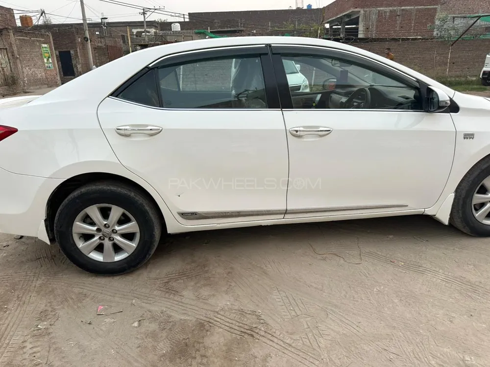 Toyota Corolla 2015 for Sale in Gujrat Toyota Corolla 2015 for Sale in Gujrat Image-3
