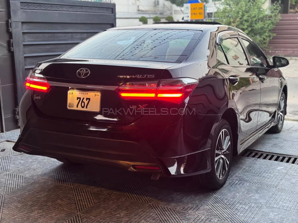 Toyota Corolla 2022 for Sale in Sialkot Toyota Corolla 2022 for Sale in Sialkot Image-2