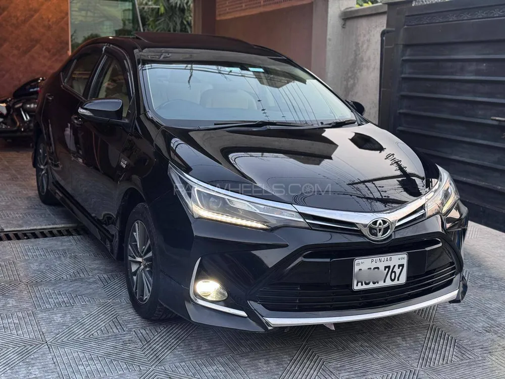 Toyota Corolla 2022 for Sale in Sialkot Toyota Corolla 2022 for Sale in Sialkot Image-1