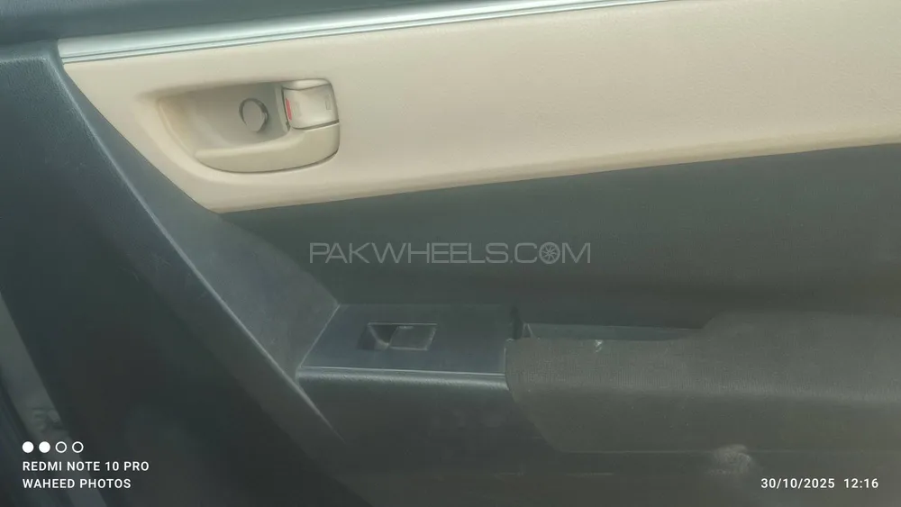 Toyota Corolla 2015 for Sale in Abbottabad Toyota Corolla 2015 for Sale in Abbottabad Image-11