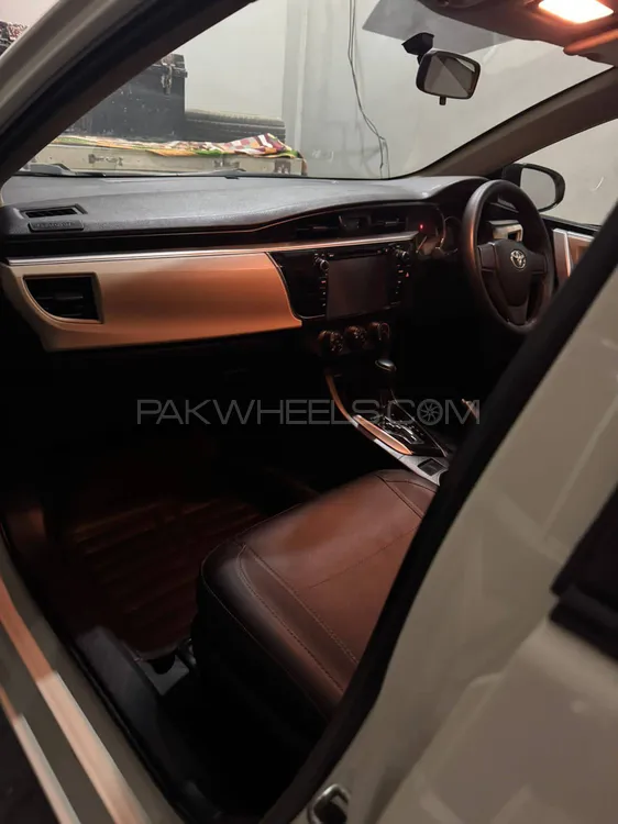 Toyota Corolla 2017 for Sale in Hyderabad Toyota Corolla 2017 for Sale in Hyderabad Image-4