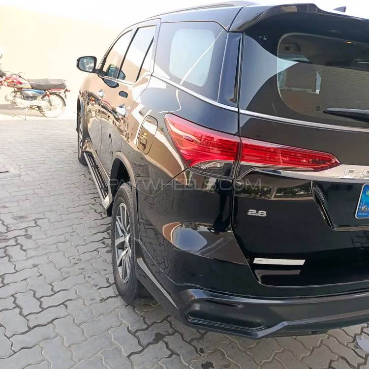 Toyota Fortuner 2020 for Sale in Islamabad Toyota Fortuner 2020 for Sale in Islamabad Image-13